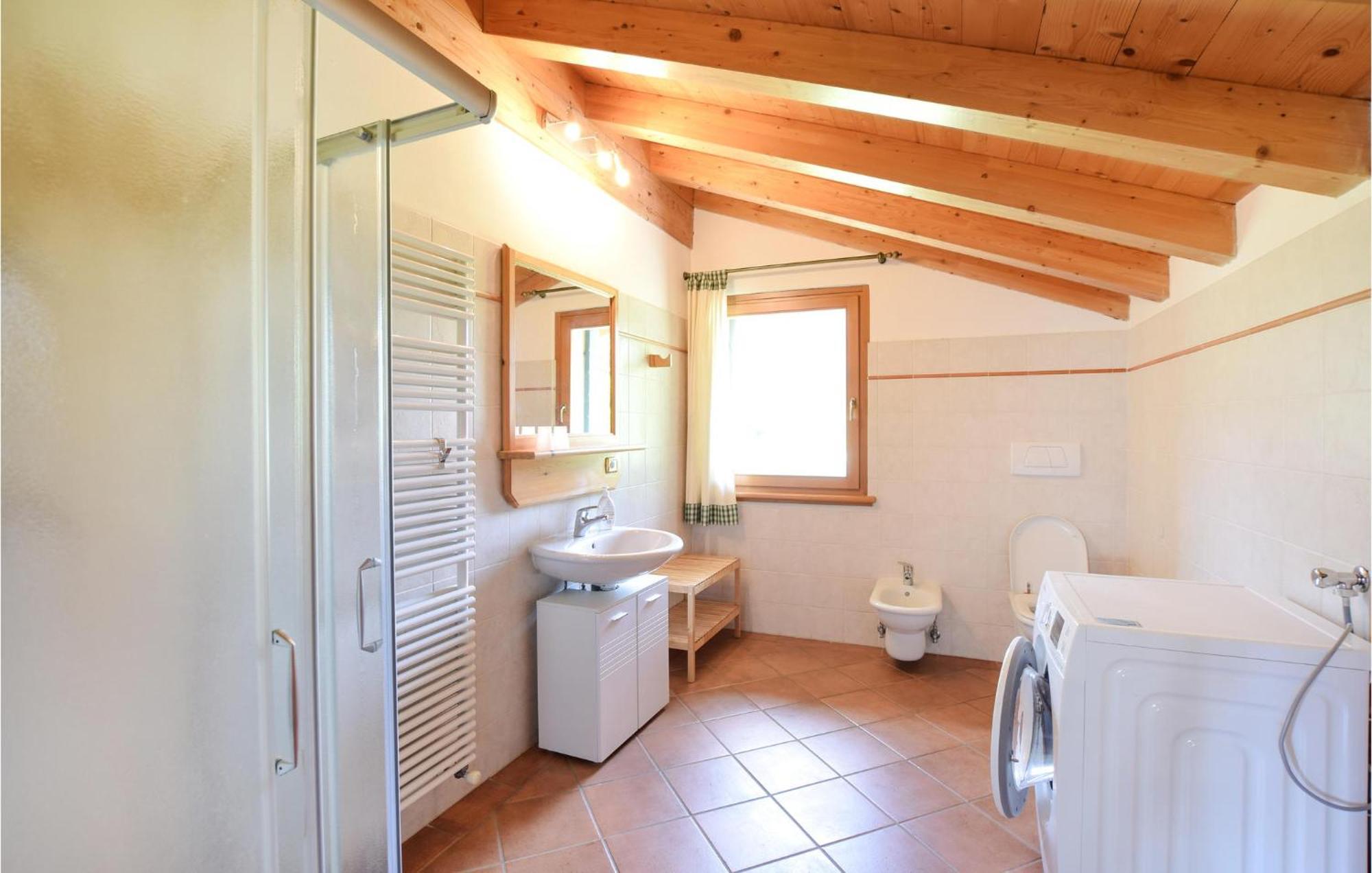 Beautiful Apartment In Lamon With Wifi エクステリア 写真