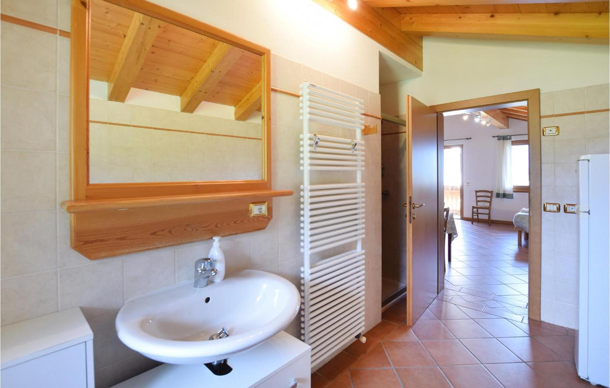 Beautiful Apartment In Lamon With Wifi エクステリア 写真
