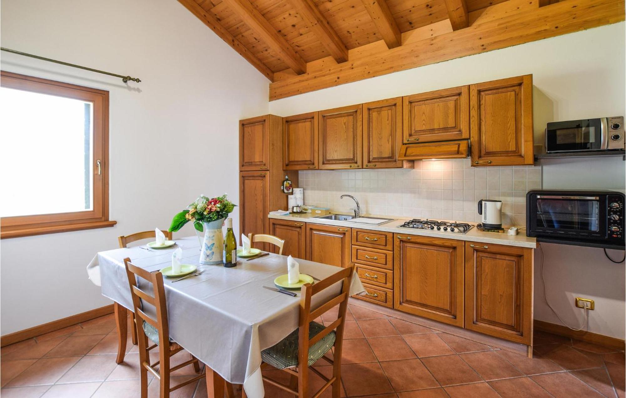 Beautiful Apartment In Lamon With Wifi エクステリア 写真