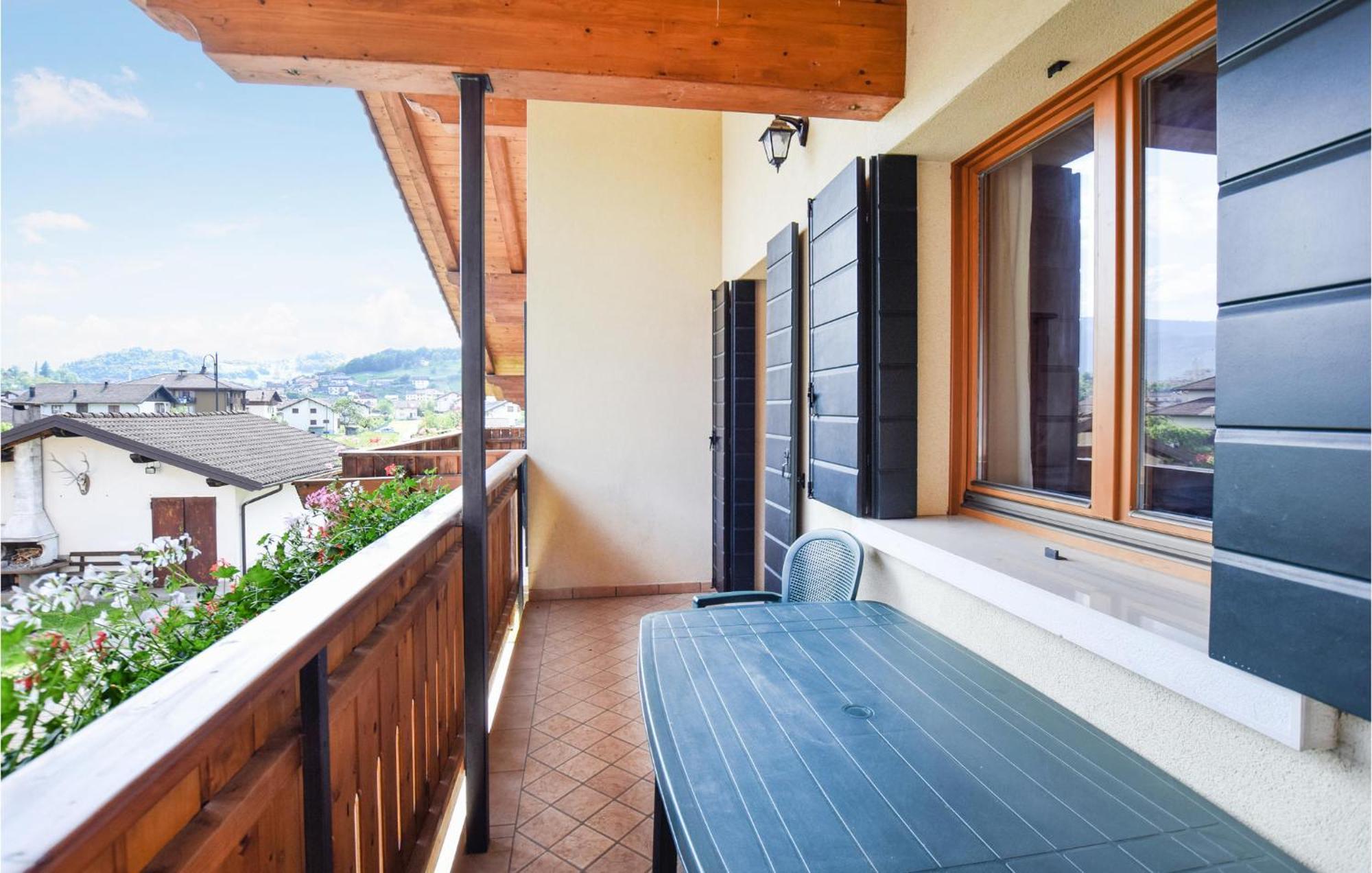 Beautiful Apartment In Lamon With Wifi エクステリア 写真